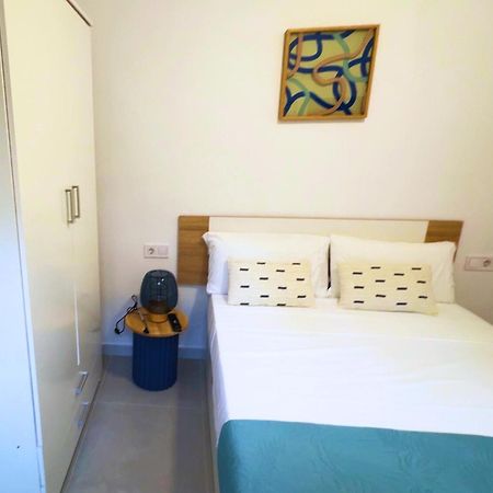 Carolinas Suites By Coqueto Alicante Bagian luar foto