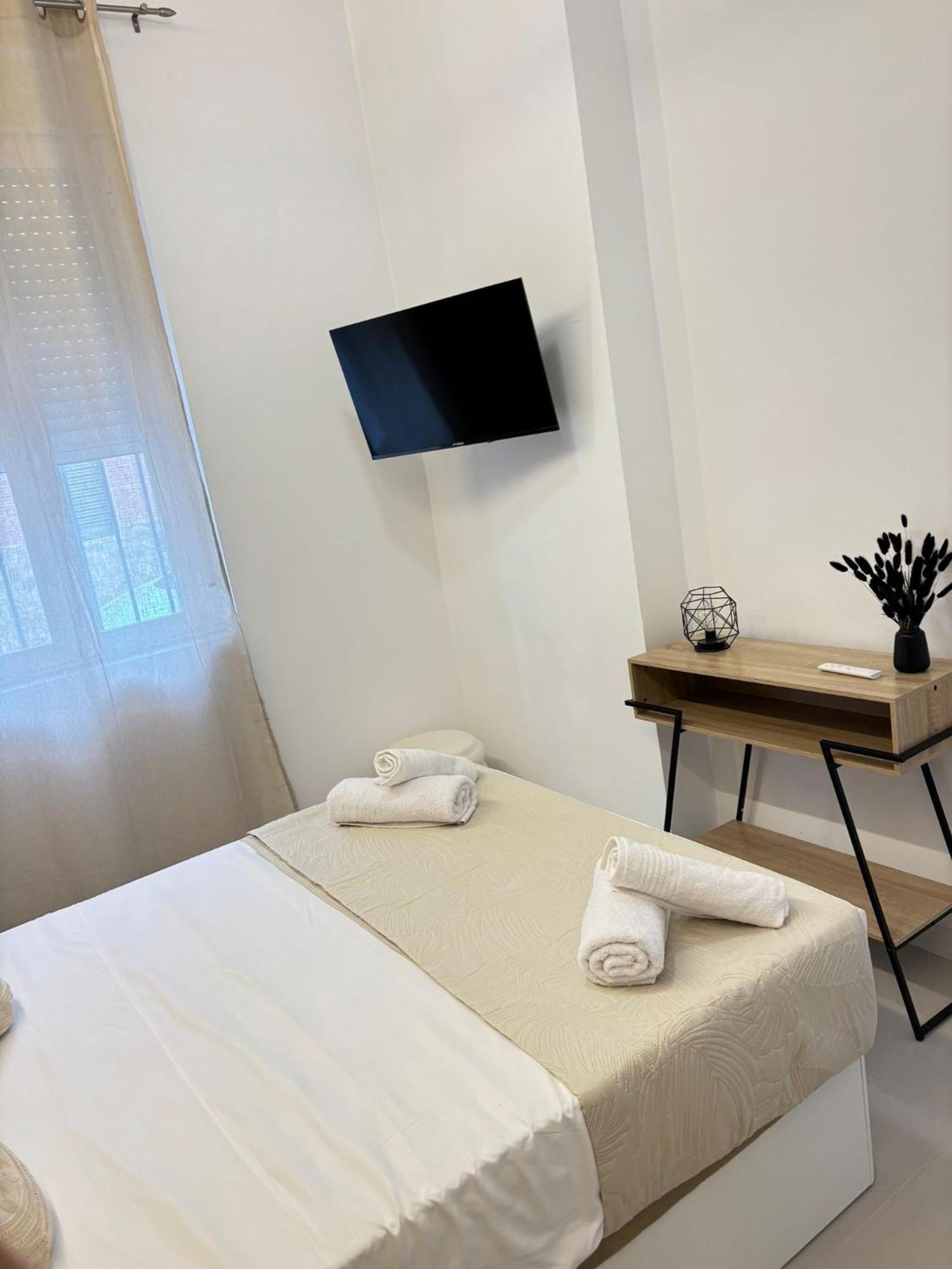 Carolinas Suites By Coqueto Alicante Bagian luar foto