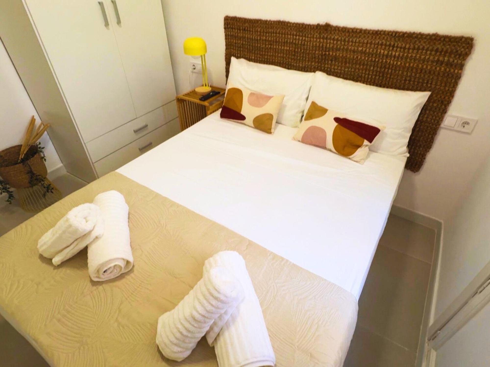 Carolinas Suites By Coqueto Alicante Bagian luar foto
