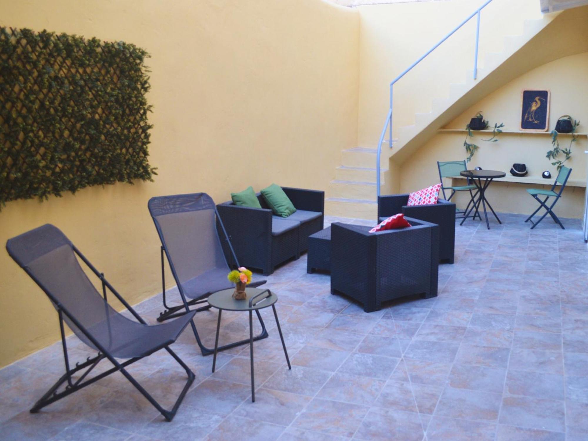 Carolinas Suites By Coqueto Alicante Bagian luar foto