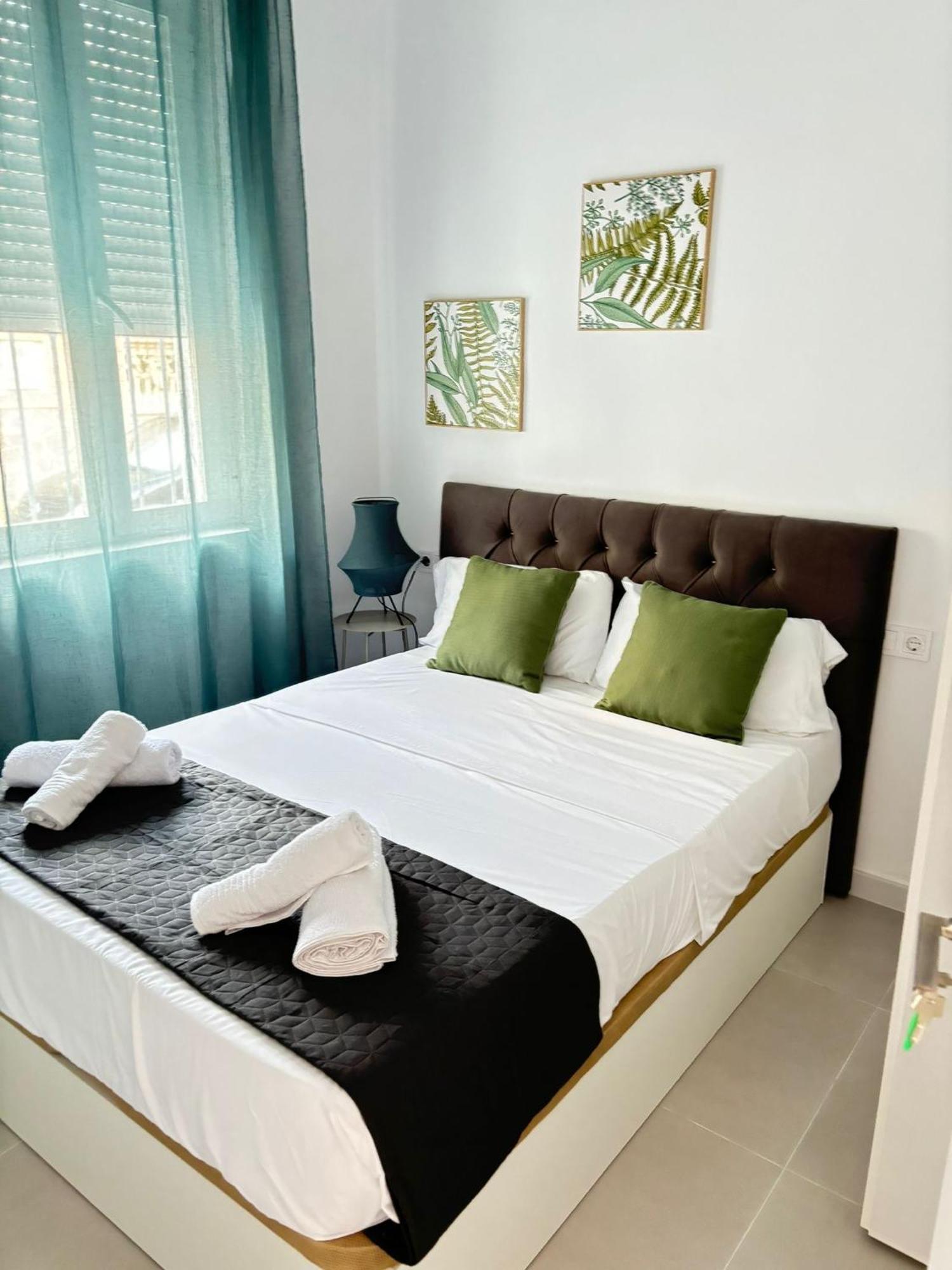 Carolinas Suites By Coqueto Alicante Bagian luar foto